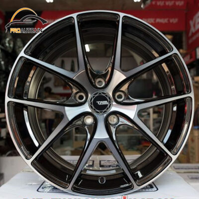 do mam xe Suzuki Vitara 5 1