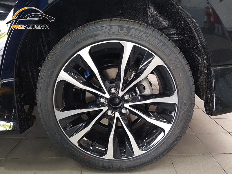Độ mâm xe Toyota Altis
