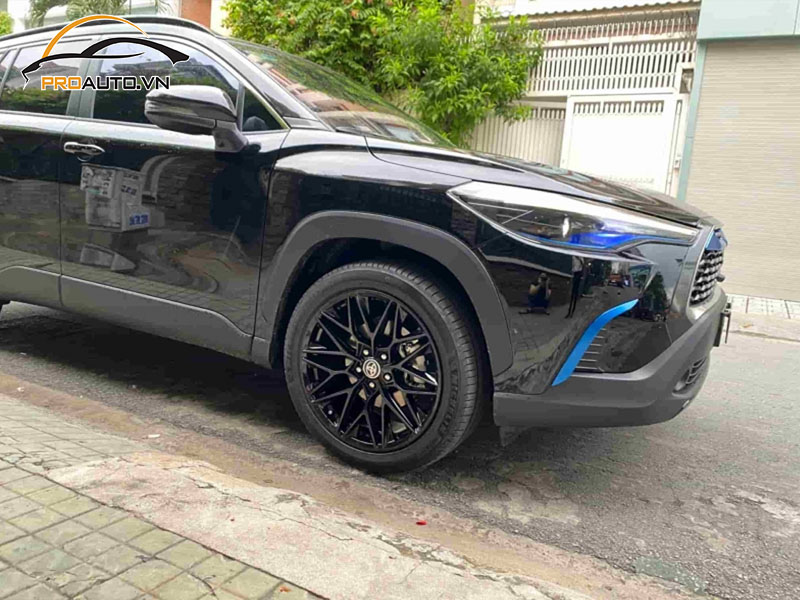 Độ mâm xe Toyota Cross nâng tầm thẩm mỹ cho xe 