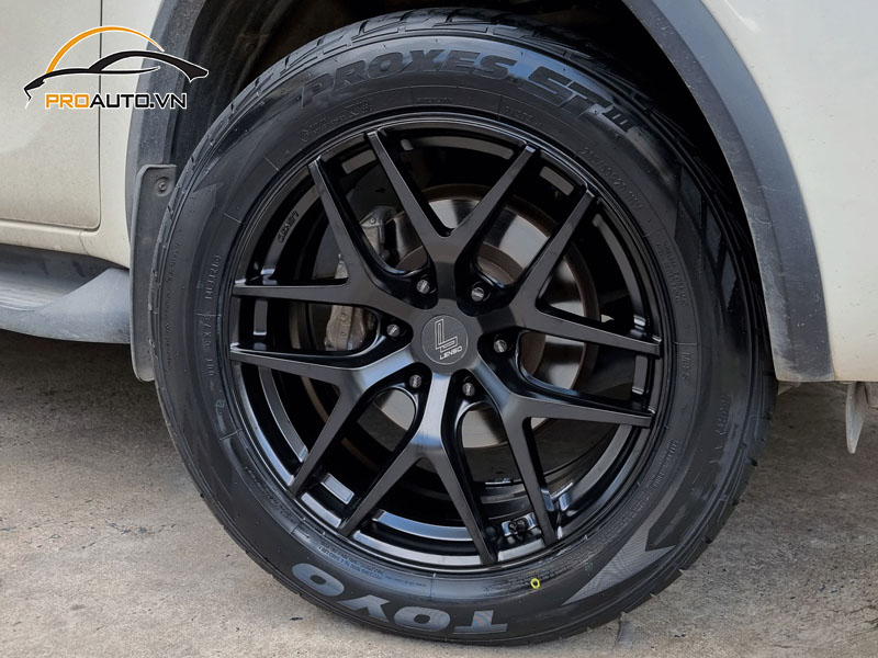 Độ mâm xe Toyota Fortuner
