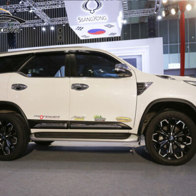 do mam xe Toyota Fotuner 3 1