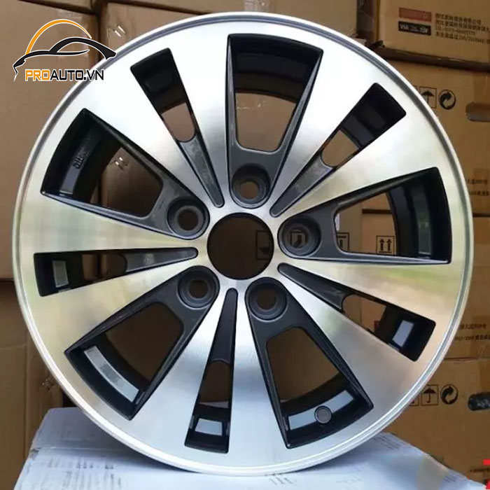 Độ mâm xe Toyota Innova