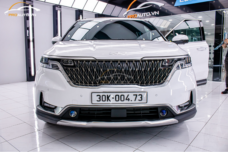 Độ mặt ca lăng Kia Carnival