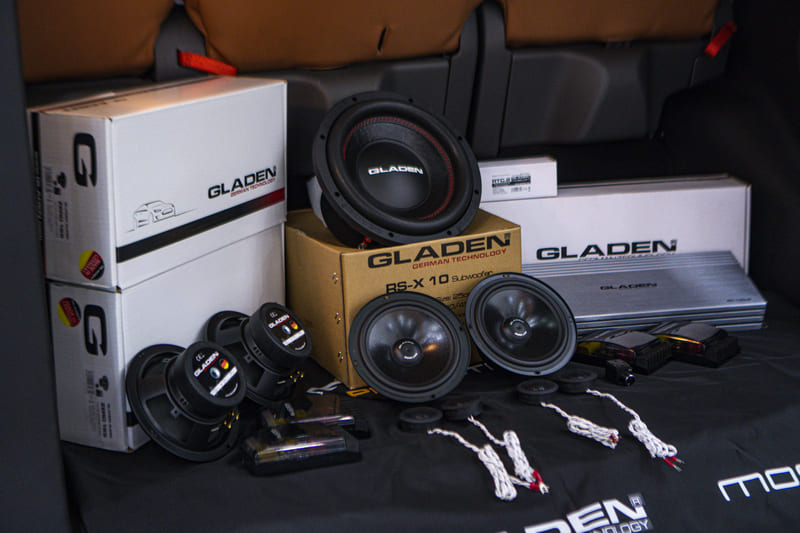 Nâng cấp âm thanh Ford Everest