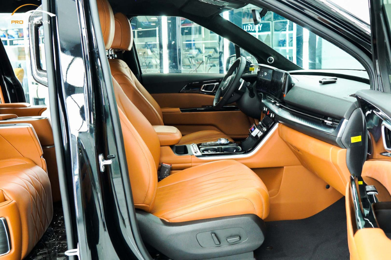 Độ nội thất Kia Carnival cần lưu ý