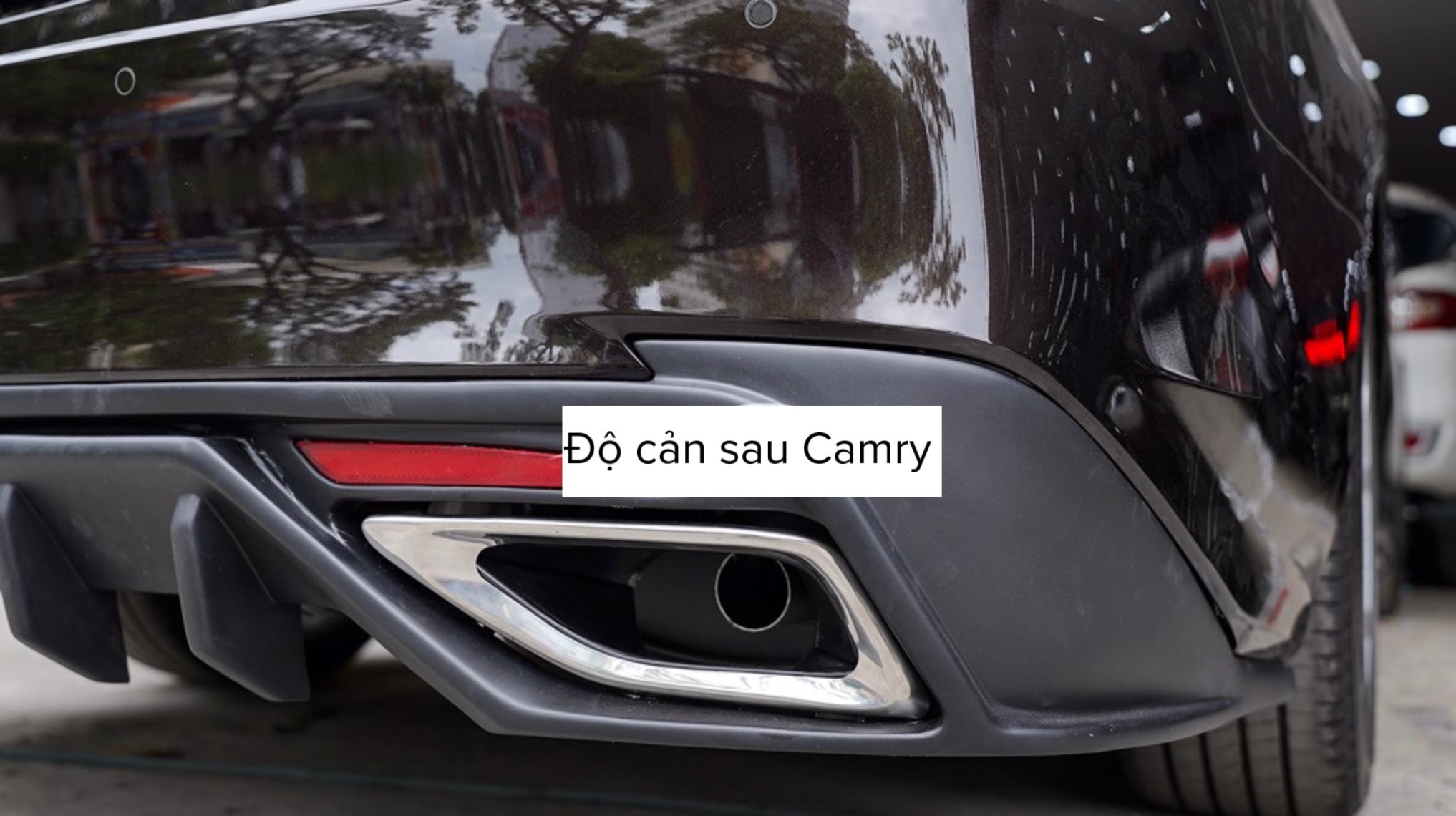 Độ ốp cản sau và đuôi pô inox