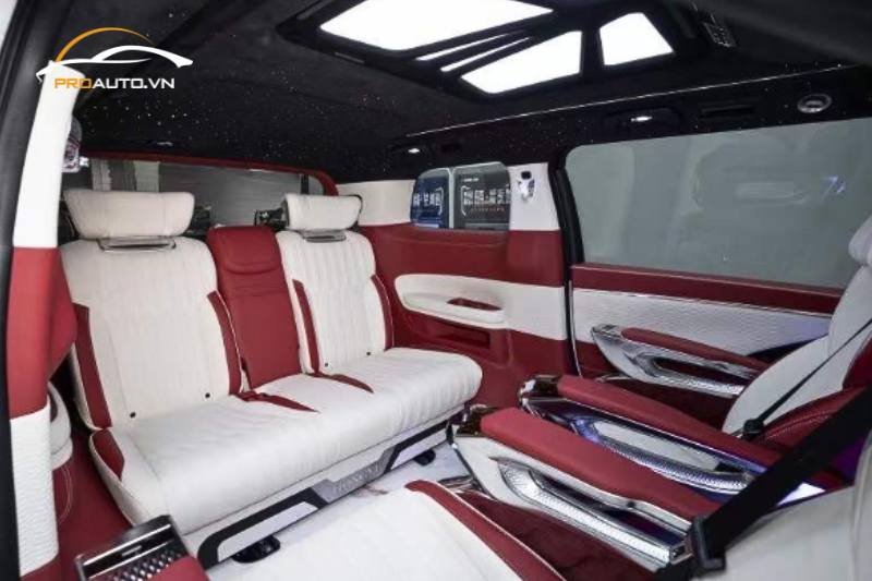 Độ trần ánh sao cho xe Mercedes V250