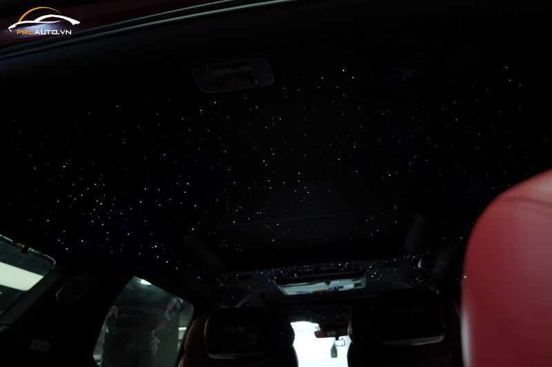 Độ trần ánh sao xe ô tô kiểu thông thường