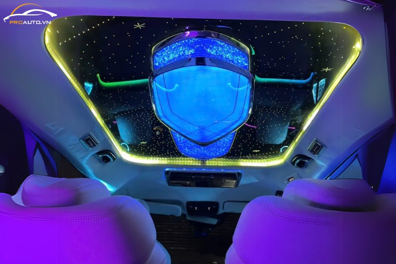 Độ trần ánh sao xe ô tô tích hợp đèn trần vũ trụ