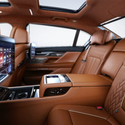 Đổi màu cột A, B, C cho xe BMW Series 7