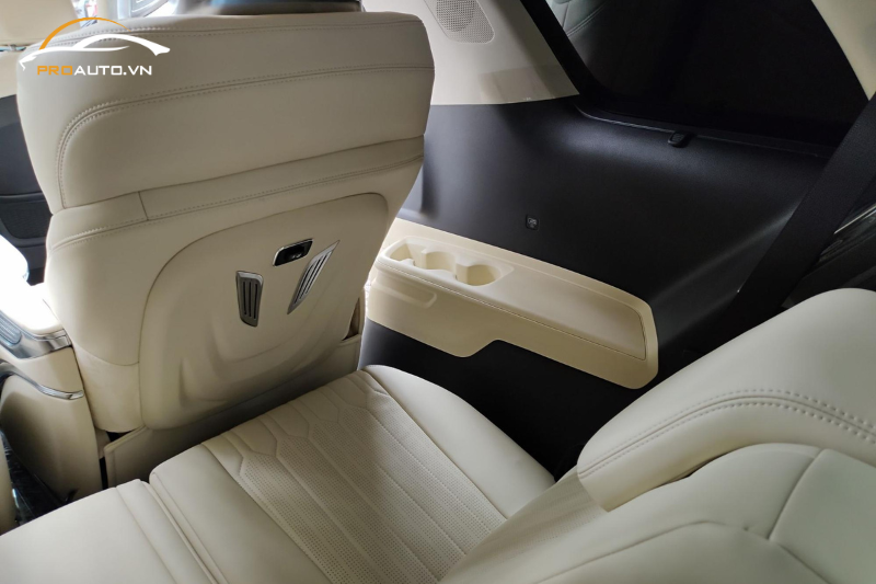 Đổi màu cột A, B, C cho xe Chevrolet Cruze