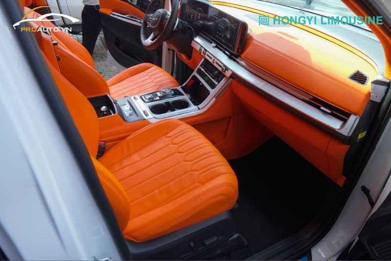 Đổi màu ghế da cho Kia Rondo