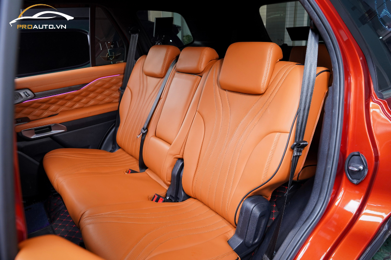 Đổi màu nội thất Ford Everest vị trí ghế ngồi