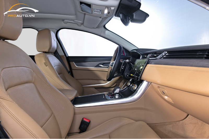 Đổi màu nội thất ghế tài, phụ xe Jaguar XF