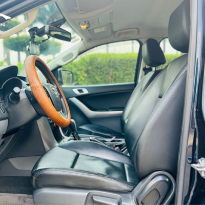 Đổi màu nội thất ghế tài, phụ xe Mazda BT-50