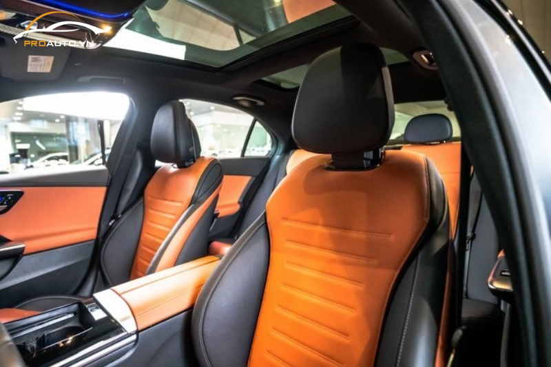 Đổi màu nội thất ghế tài, phụ xe Mercedes C-Class