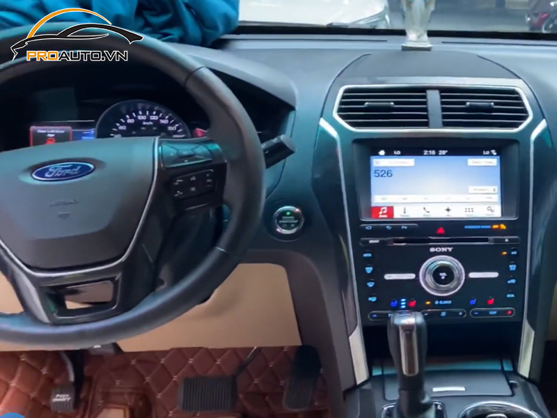 Đổi màu nội thất chi tiết xe Ford Explorer