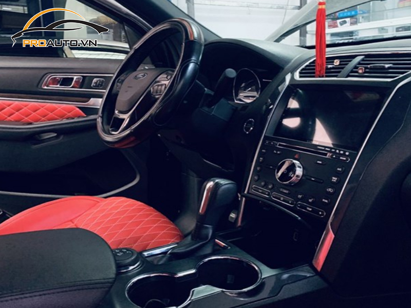 Đổi màu nội thất xe Ford Explorer