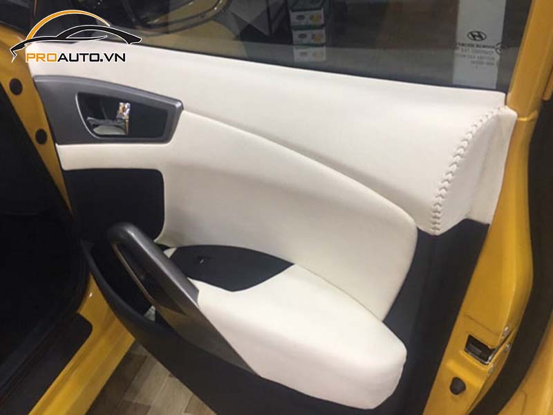 Bọc da tapi cửa xe Hyundai Accent