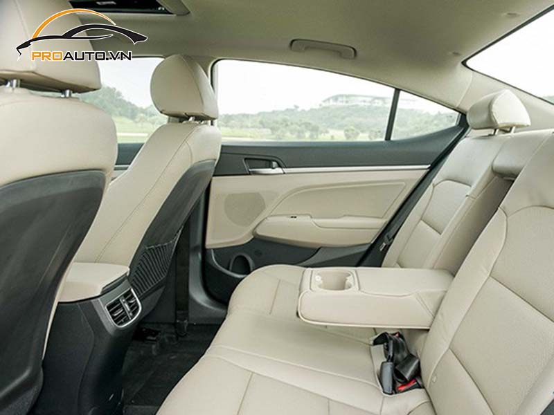 Đổi màu nội thất xe Elantra