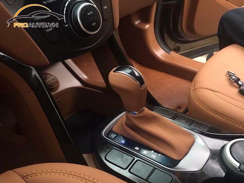 Bọc da con ngựa Hyundai SantaFe