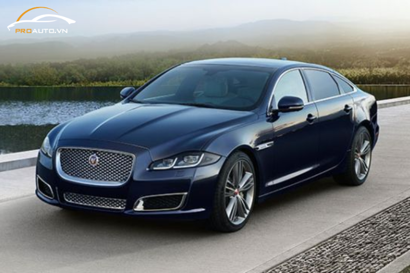 Đổi màu nội thất xe Jaguar XJ