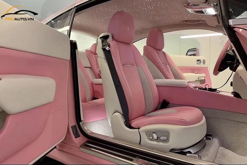 Đổi màu nội thất xe Kia Carnival bọc da nội thất ô tô