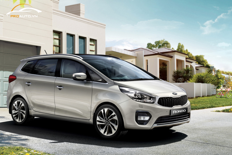 Đổi màu nội thất xe Kia Rondo