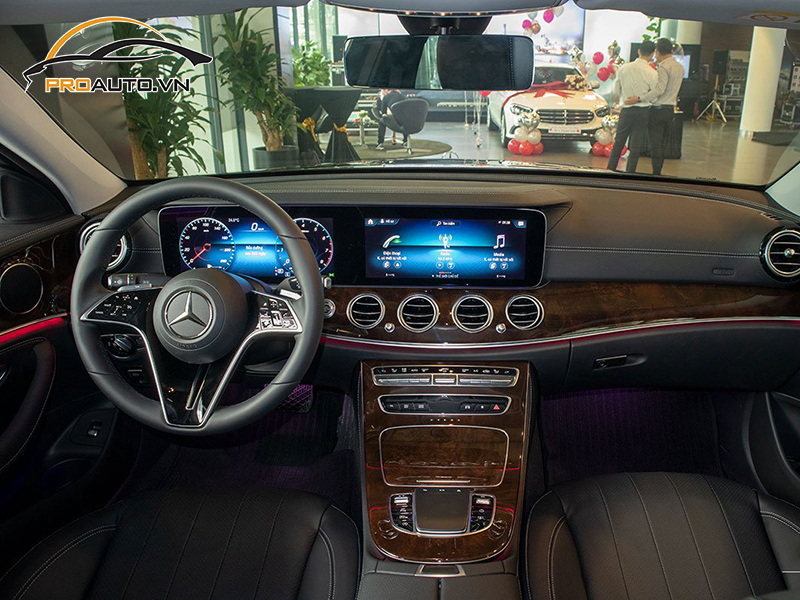 Bọc da con ngựa Mercedes E-Class