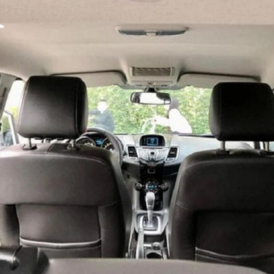 Đổi màu trần xe Ford Fiesta