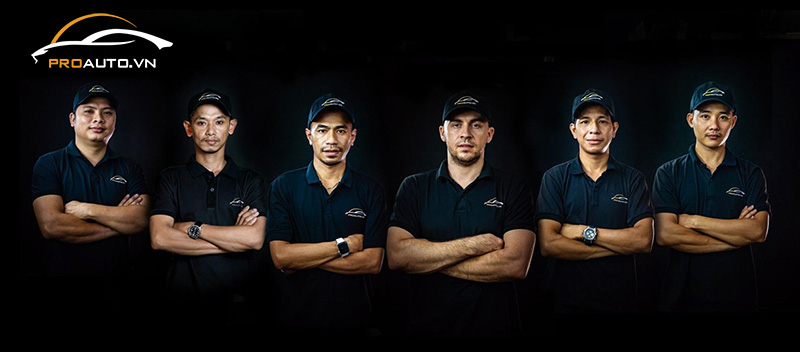Đội ngũ chuyên gia kỹ thuật viên chuyên nghiệp tại PROAUTO.VN