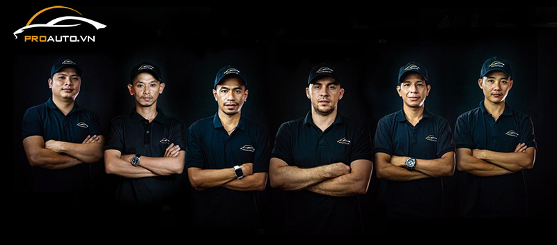 Đội ngũ chuyên gia kỹ thuật viên chuyên nghiệp tại PROAUTO.VN