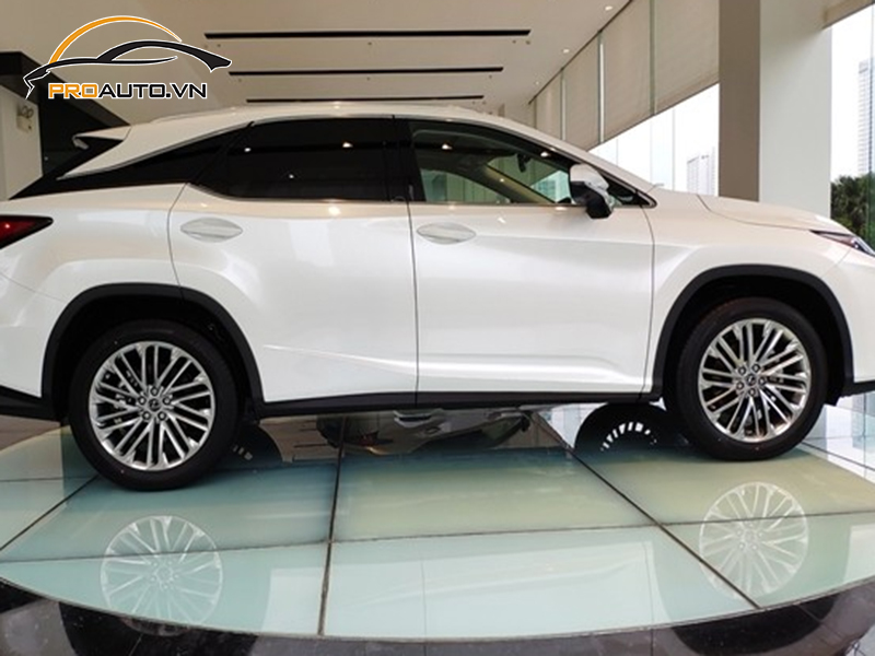 Dán phim PPF xe Lexus Luxury Crossover