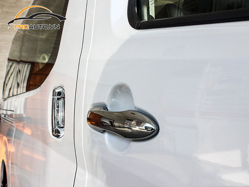 Dán phim PPF xe Peugeot Traveller