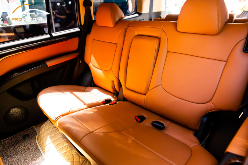 Giá đổi màu nội thất xe Mitsubishi Pajero đa dạng