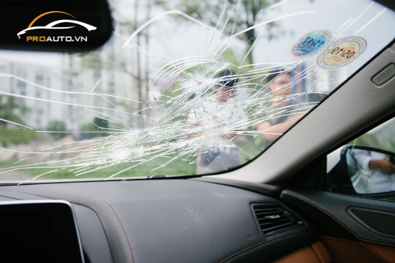 Giảm thiểu thương tích do kính vỡ gây ra