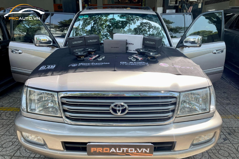Gói độ âm thanh xe Toyota Land Cruiser cấu hình 2