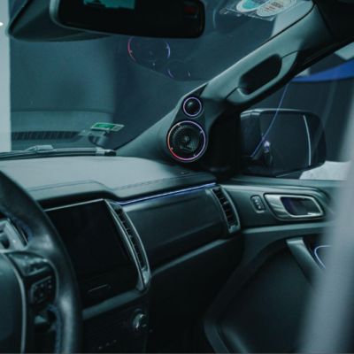 Hệ thống âm thanh nguyên bản xe Ford Ranger có gì?