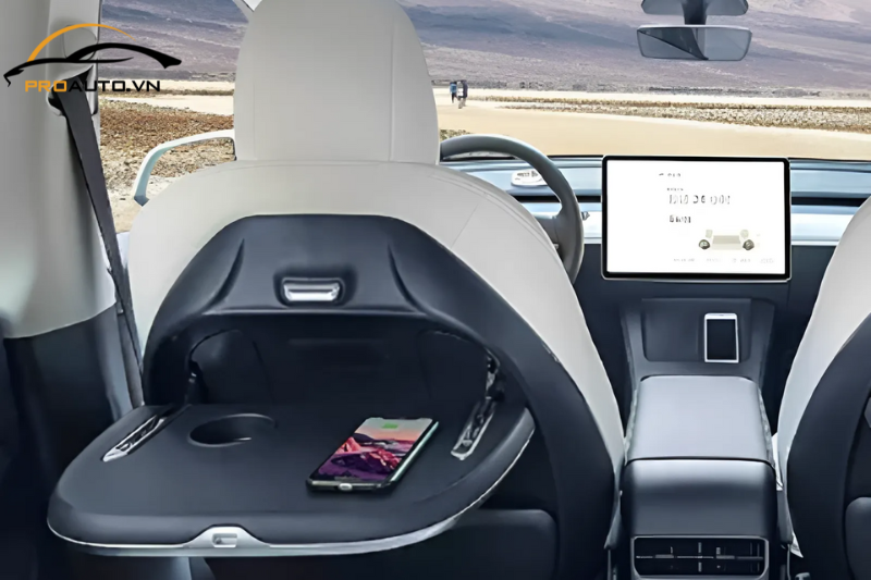 Hình ảnh bàn xếp Kia Carnival 