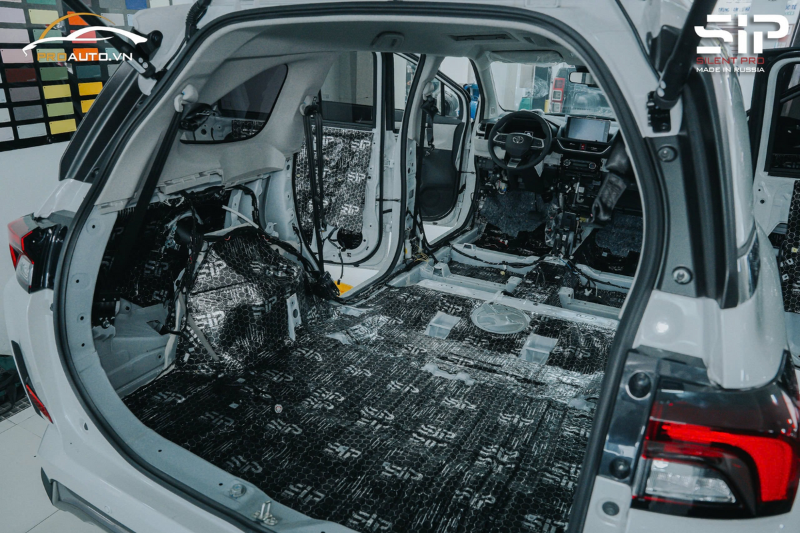Hoàn thiện cách âm chống ồn xe Mitsubishi Xpander