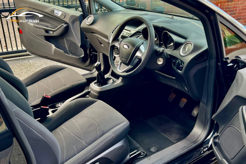 Hoàn thiện đổi màu nội thất xe ô tô