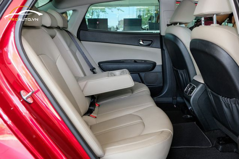 Hoàn thiện đổi màu nội thất xe ô tô, xe hơi