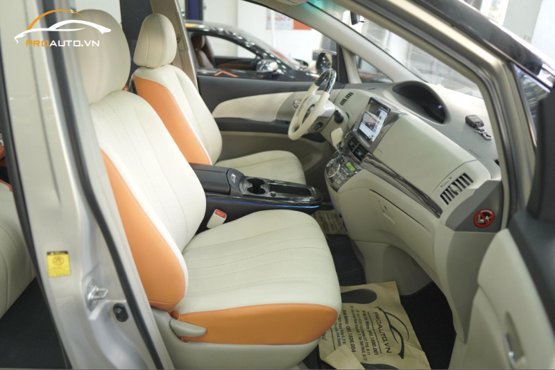 Hoàn thiện đổi màu nội thất xe ô tô, xe hơi