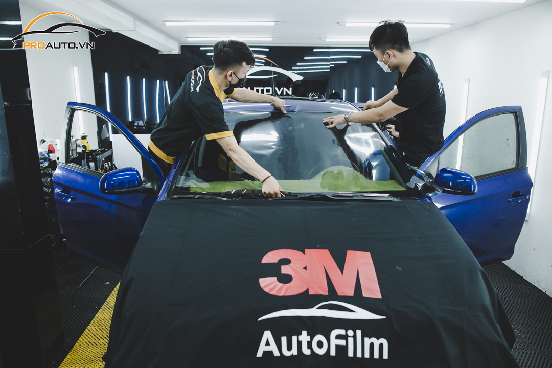 Dán Phim Cách Nhiệt Xe Mitsubishi Outlander Sport