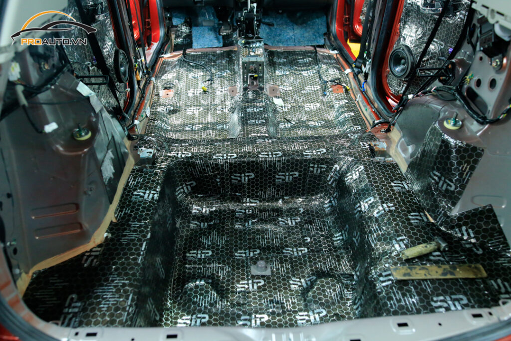 Cách âm chống ồn xe Honda Civic vị trí sàn xe