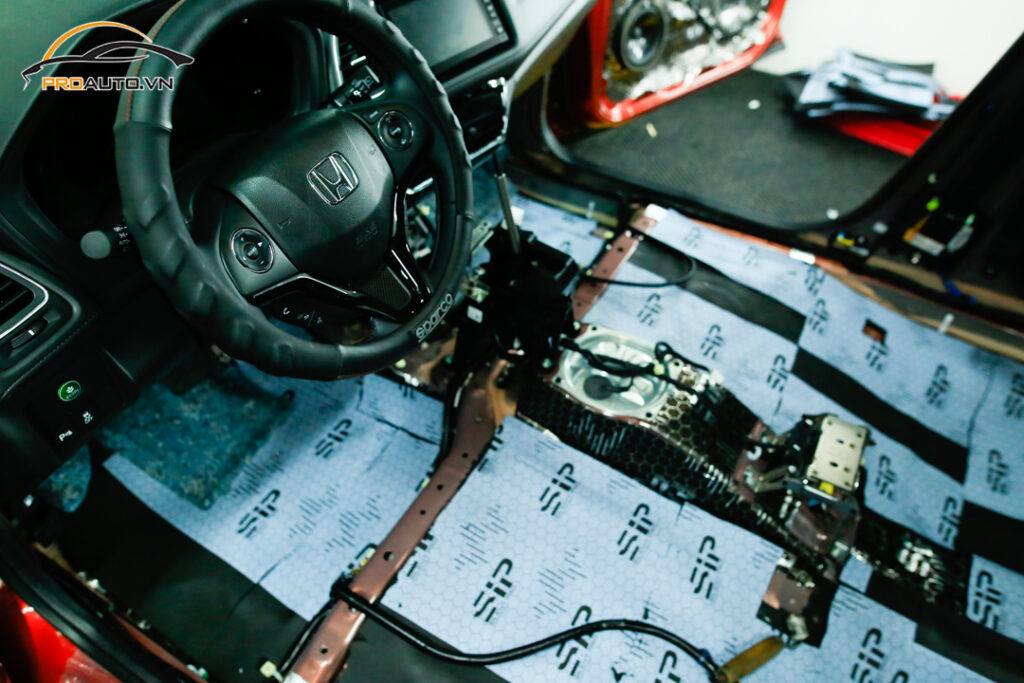 Cách âm chống ồn xe Honda Civic vị trí sàn xe