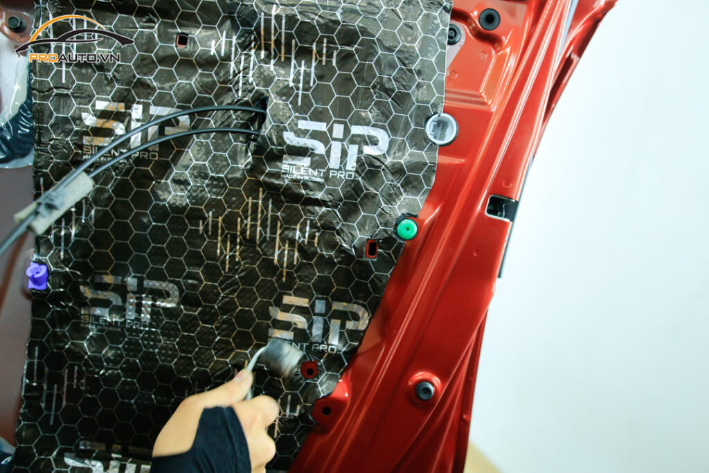 Vật liệu cách âm ô tô giá rẻ