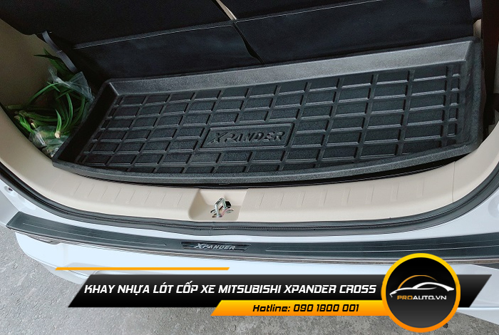 khay nhua lot cop xe mitsubishi xpander cross