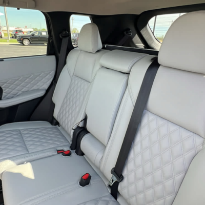 Không gian bên trong xe Mitsubishi Outlander Sport sau khi đổi màu nội thất