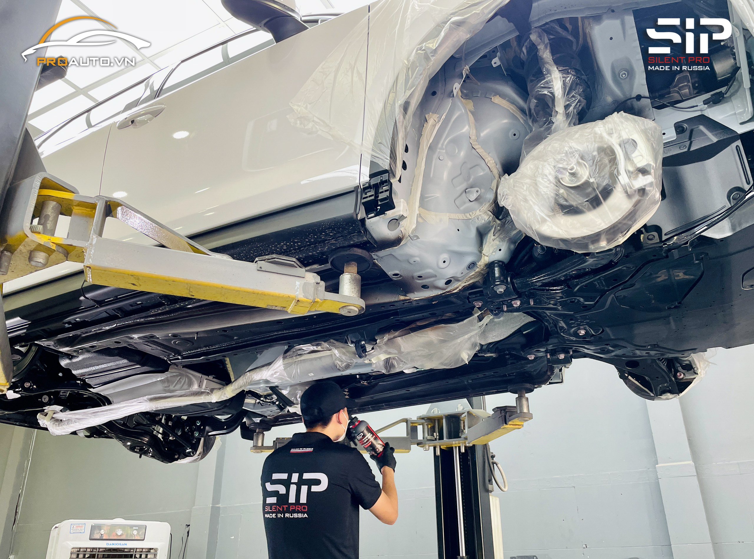 Kỉ thuật thi công phủ gầm xe ô tô